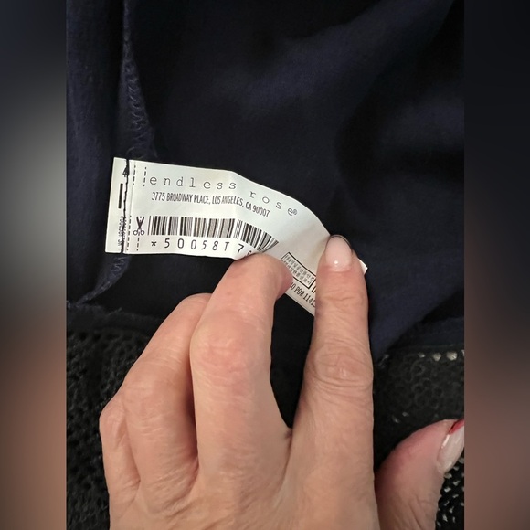 NWOT Endless Rose Cold Shoulder lace top. Style tags attached, size Medium - Picture 14 of 15